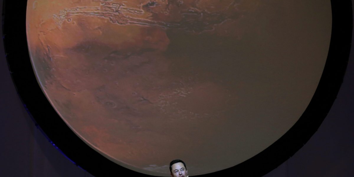 Elon Musk Akan Dapatkan Miliar Saham SpaceX Jika Mampu Menempatkan Satu Juta Manusia di Mars