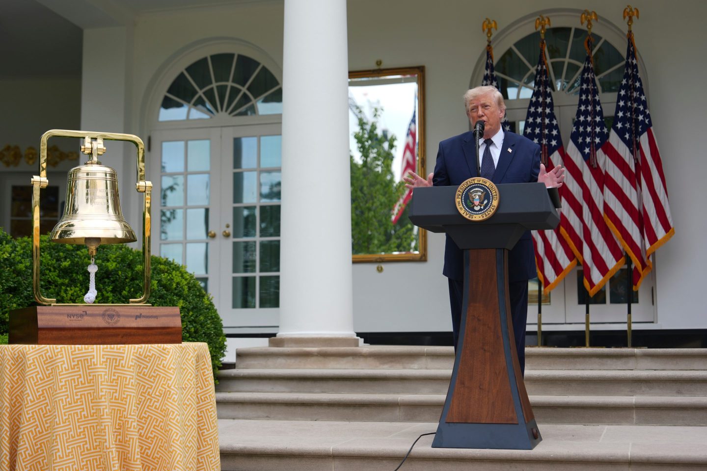 Trump is building a helipad with ‘carved granite’ White House seal to handle new presidential choppers