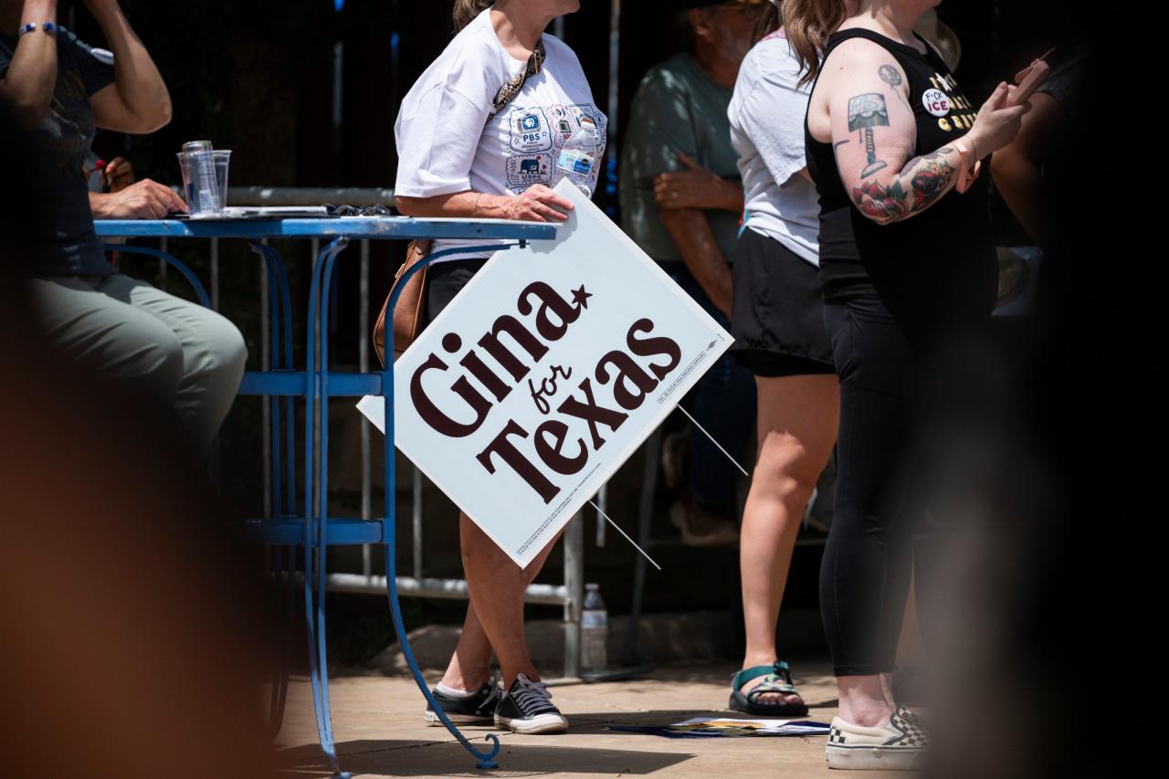 Rex Button Icon Texas Democratic candidates pounce on AI data center projects in ...