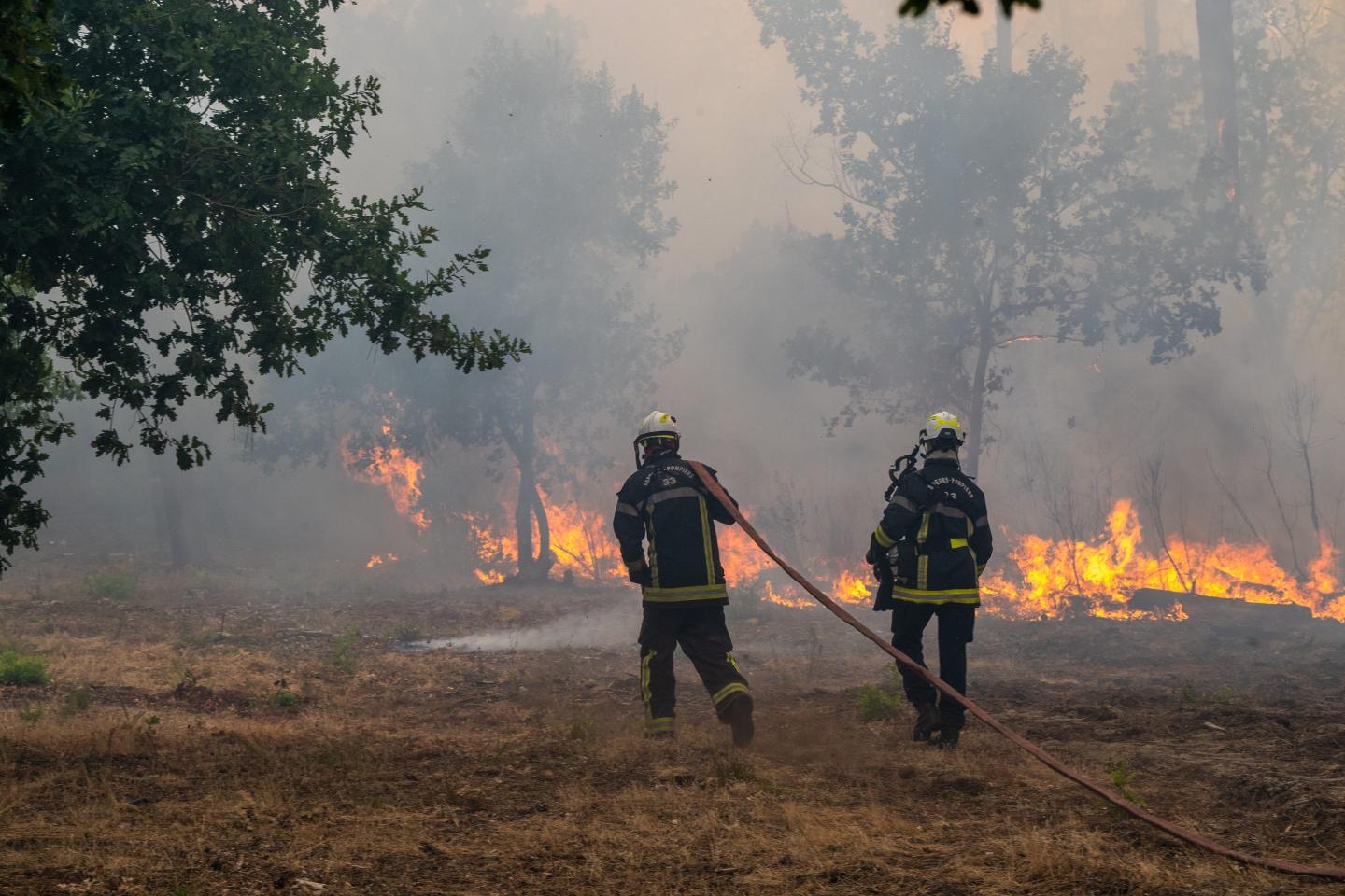France deploys giant military cargo plane to dump tons of flame retardants as European wildfires displace more than 250,000