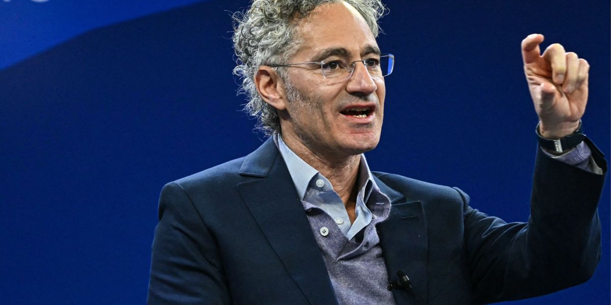 With a $15 billion net worth, Palantir CEO Alex Karp predicts he will get 20x richer from AI—but that middle-class workers will get just modest raises