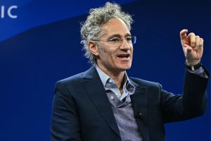 With a $15 billion net worth, Palantir CEO Alex Karp predicts he will get 20x richer from AI—but that middle-class workers will get just modest raises
