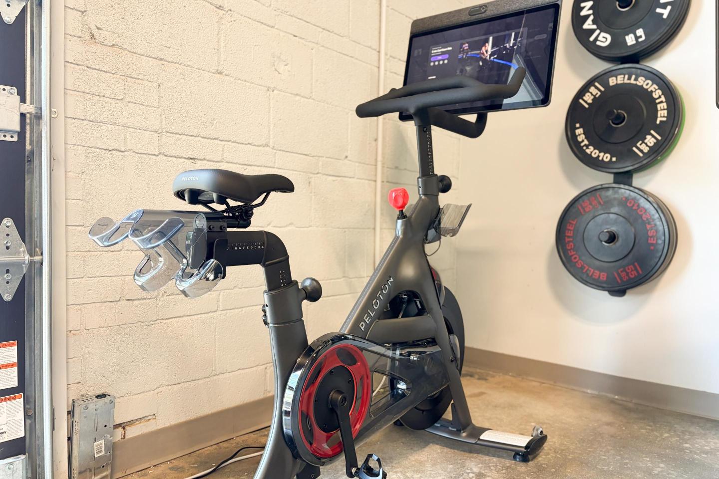 The Top Fitness and Wellness Gifts (2026): For the Busy Gym-Goer in Your Life