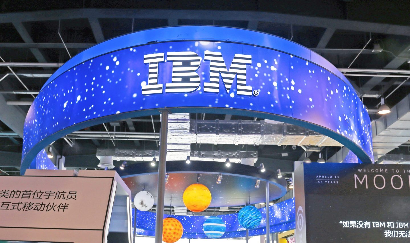 IBM's poor earnings are a sign of a dual bubble market emerging.