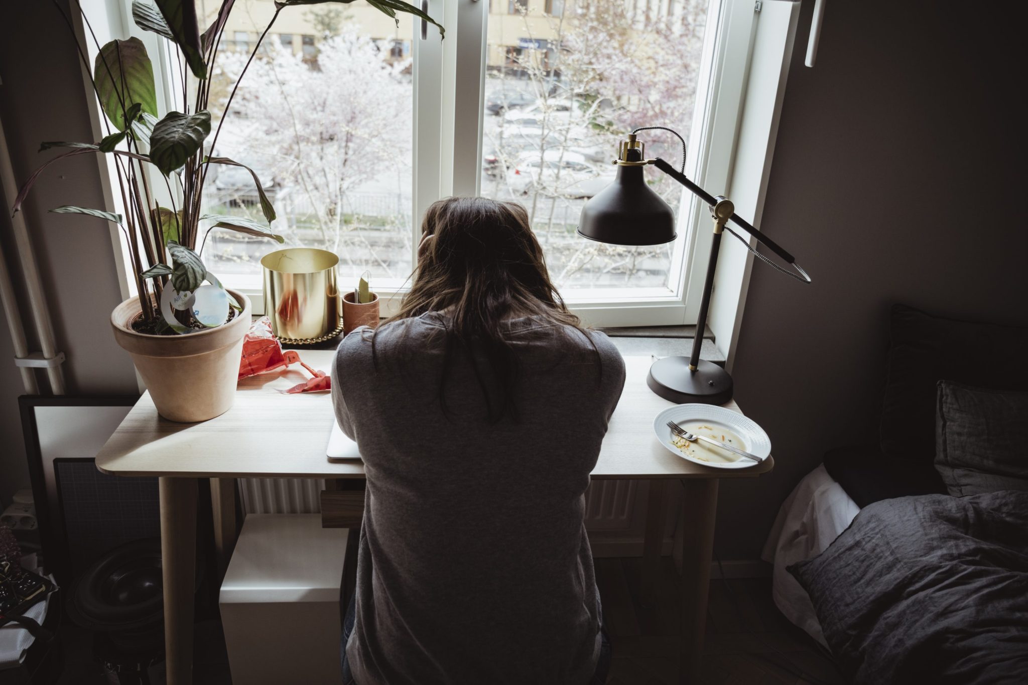 Meet a 40-year-old who filed for bankruptcy in 2022 but still can’t erase $94,000 in student-loan debt: ‘you’re just lost in the system somewhere’