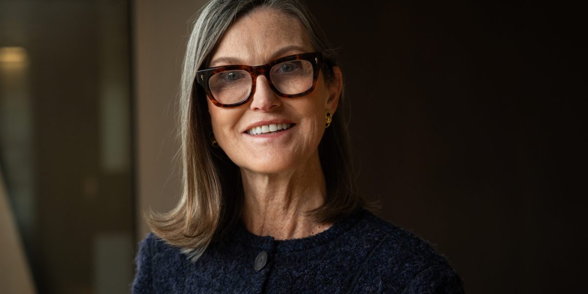 Cathie Wood just bought the SpaceX dip again—and dumped Alibaba to do it