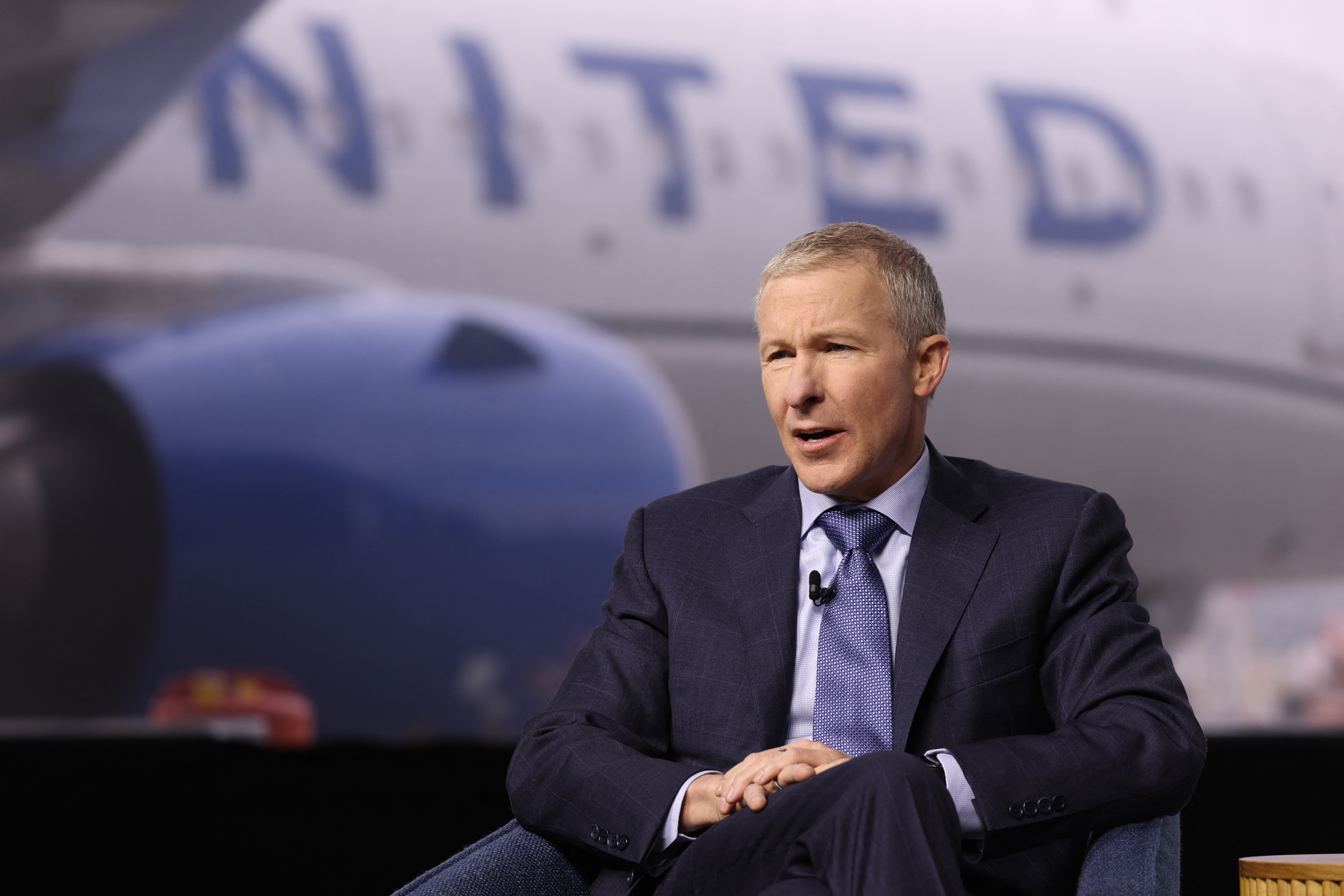 fortune.com - Phil Wahba - How United's 'premiumization' strategy got passengers to swallow higher airfares without a fight