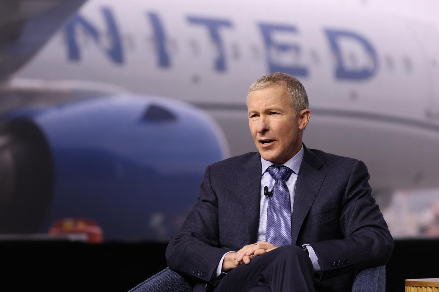 How United’s ‘premiumization’ strategy got passengers to swallow higher airfares without a fight