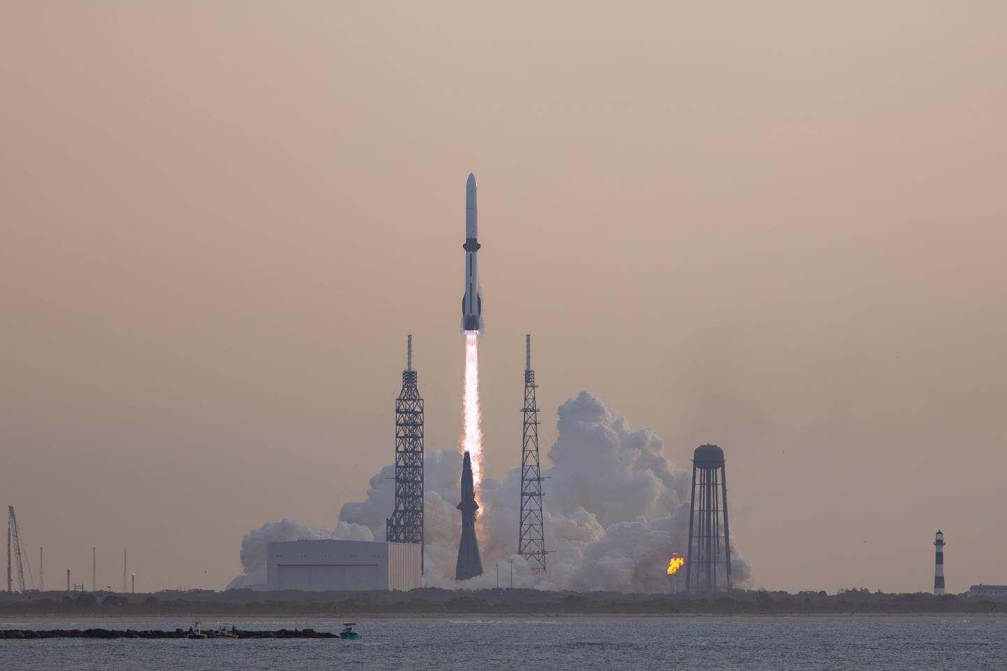 Blue Origin's New Glenn-3 launches AST SpaceMobile's BlueBird satellite from Cape Canaveral, Florida, on April 19, 2026. (Photo: Mauricio Paiz/NurPhoto/Getty Images)