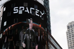 SpaceX stock falls back to earth shortly after Wall Street analysts release florid targets: ‘Paving the superhighway to the stars’