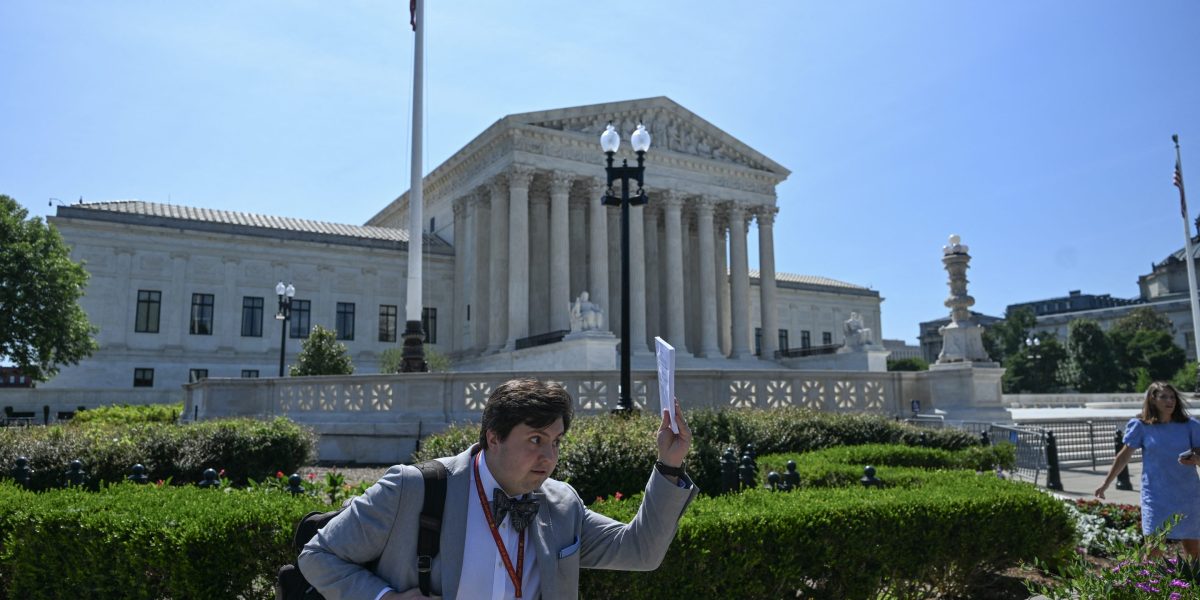 Supreme Court’s birthright citizenship ruling hands the U.S. economy a .7 trillion win Supreme Court’s birthright citizenship ruling hands the U.S. economy a .7 trillion win