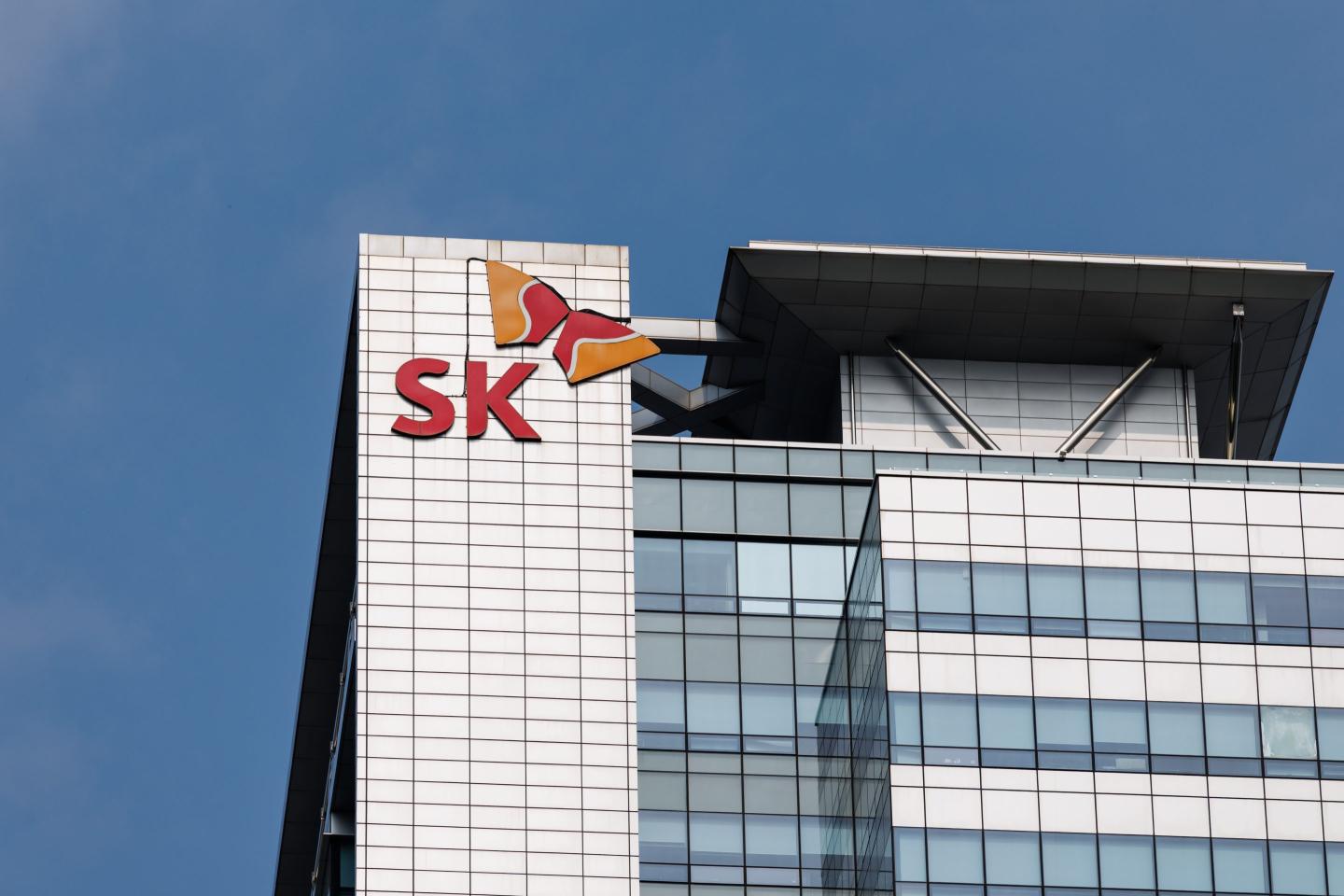 SK Hynix seeks access to AI investors in $29 billion U.S. listing