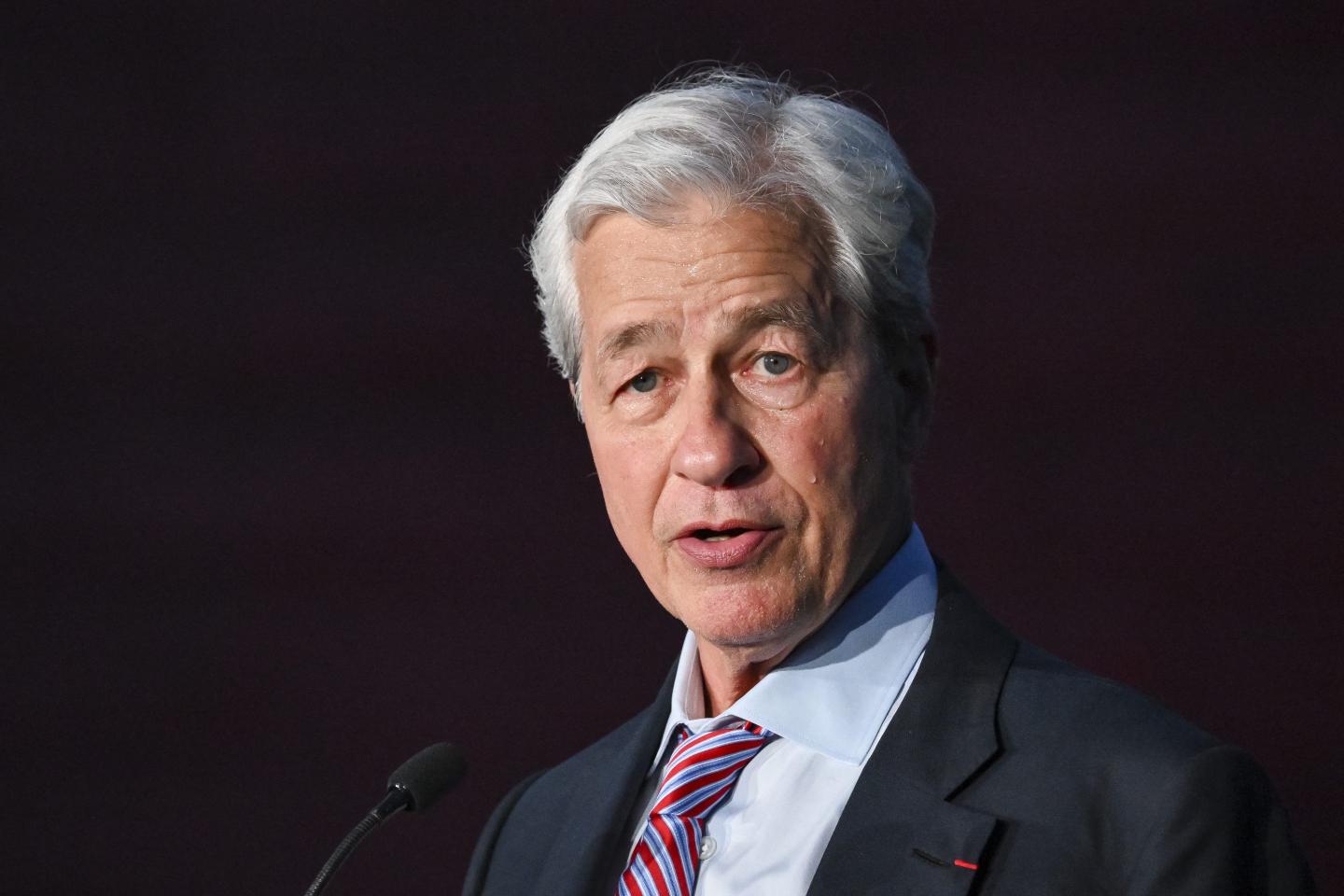 Jamie Dimon says insecurity, not ego, is what destroys the careers of top CEOs