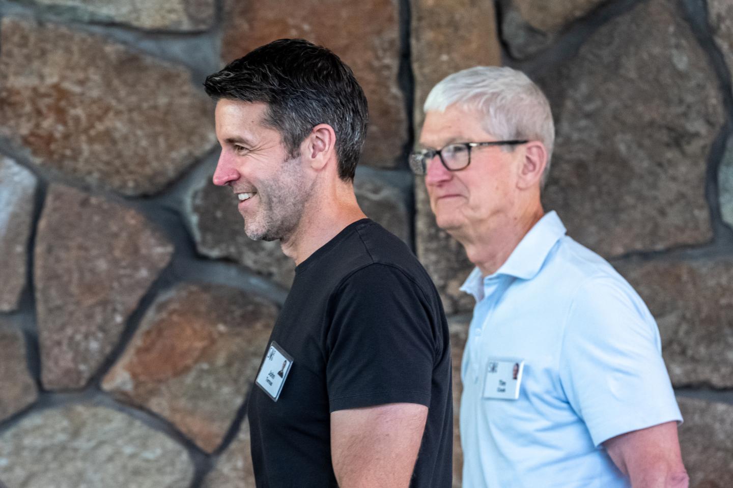 Apple’s next CEO helped build its hardware empire. Now he has to find its next breakthrough