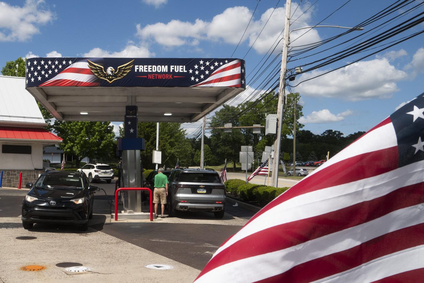 Meet ‘Freedom Fuel Network’ stations, a new chain with cheaper gas and mysterious origins