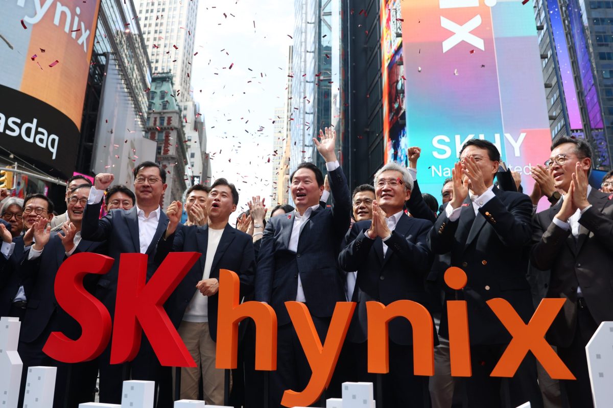 SK Hynix Surges 13% in $26.5B Nasdaq Debut