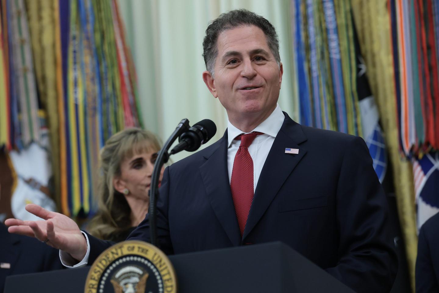 Presidents aren’t supposed to pick winners, former White House ethics lawyer says. Trump keeps choosing Dell