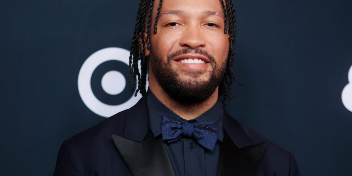 Despite a 6 million contract, Knicks star Jalen Brunson calls his parents for financial advice Despite a 6 million contract, Knicks star Jalen Brunson calls his parents for financial advice