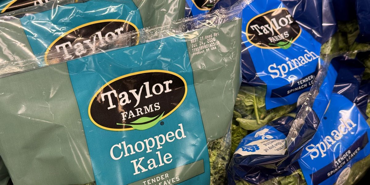 Walmart removes four Taylor Farms salads as recalls spread Walmart removes four Taylor Farms salads as recalls spread