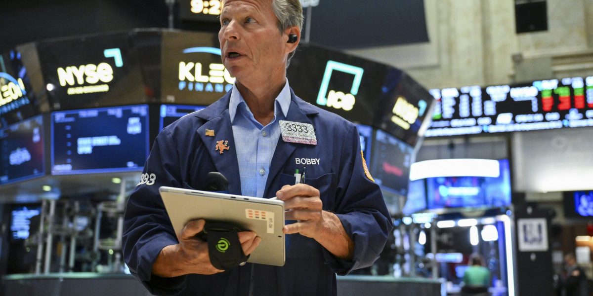 Dow drops over 1,100 points as sinking tech stocks combine with jumping oil prices to drag markets down