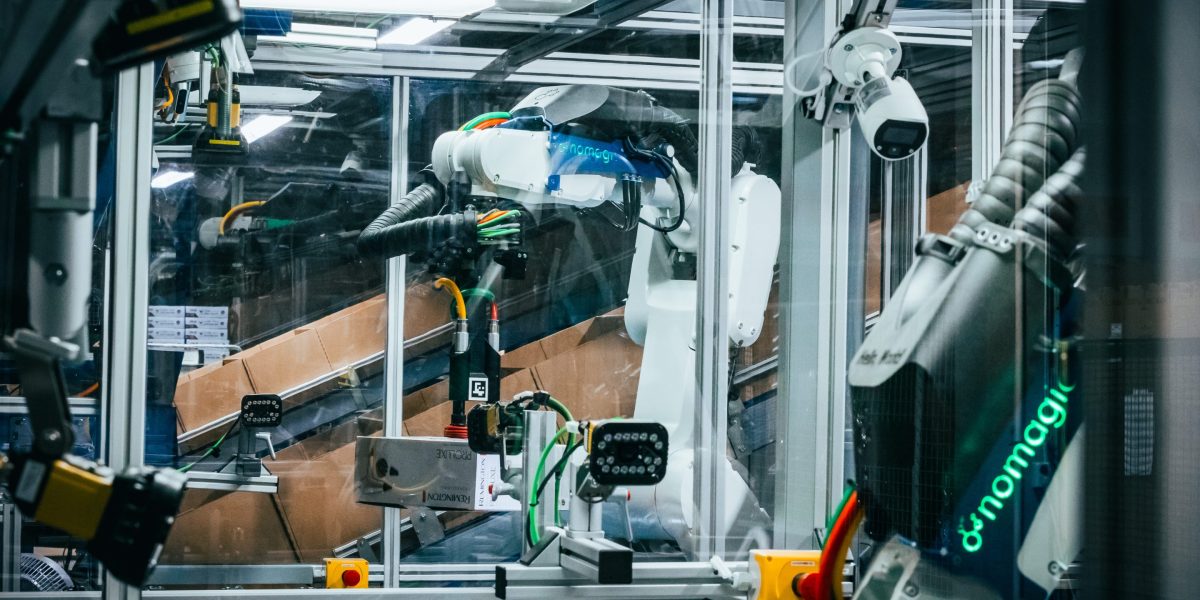 Nomagic’s new AI lab headed by former Google DeepMind researcher claims success in early deployment of ‘AI brain’ for warehouse robots Nomagic’s new AI lab headed by former Google DeepMind researcher claims success in early deployment of ‘AI brain’ for warehouse robots