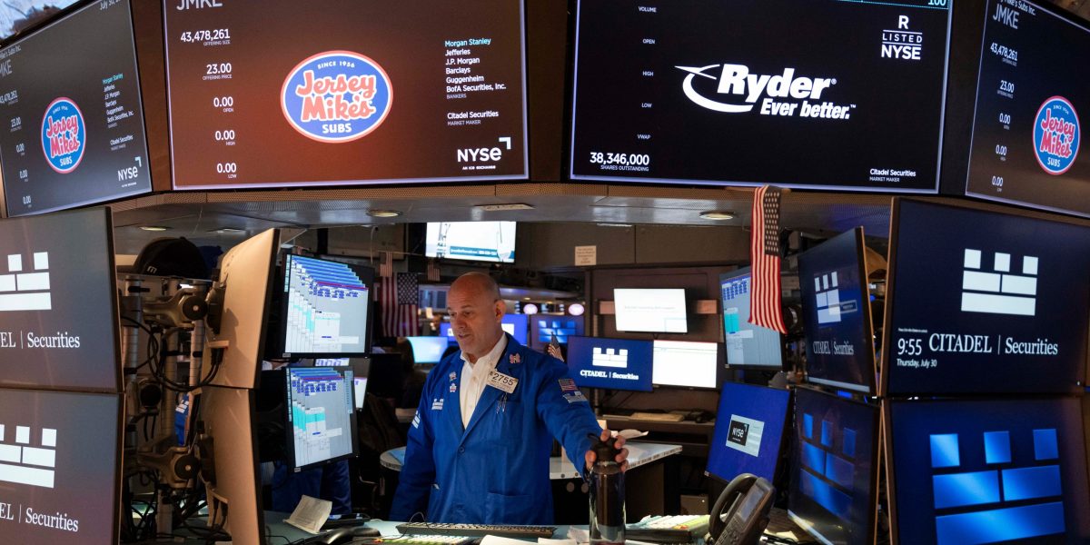 Stocks finish wild month with Amazon rising, Apple sinking and Seoul’s best day ever resulting in a 22% loss