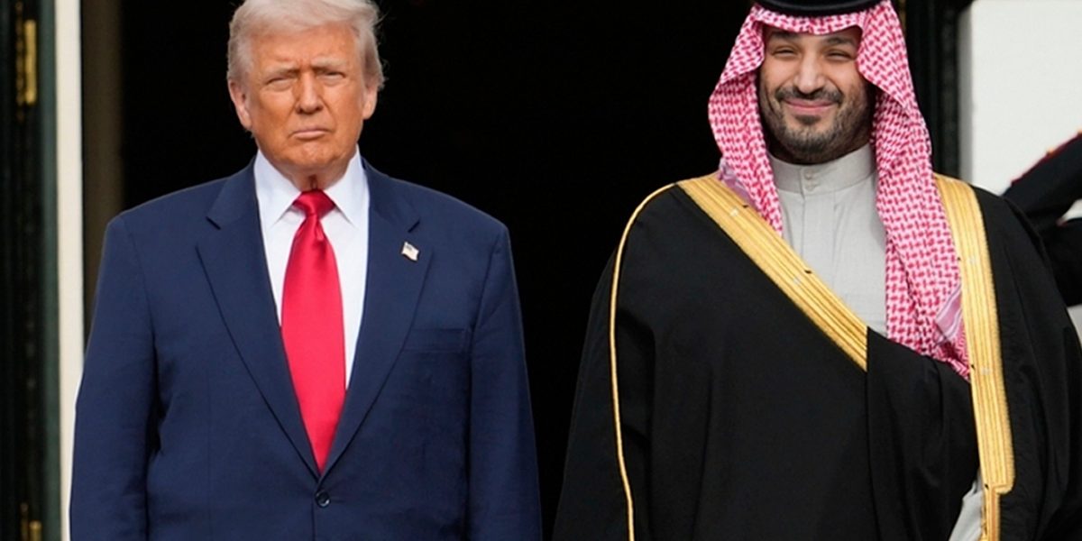 Trump backs off from new strikes on Iran, claiming Mideast allies have outlines of an emerging deal to reopen the Strait of Hormuz Trump backs off from new strikes on Iran, claiming Mideast allies have outlines of an emerging deal to reopen the Strait of Hormuz