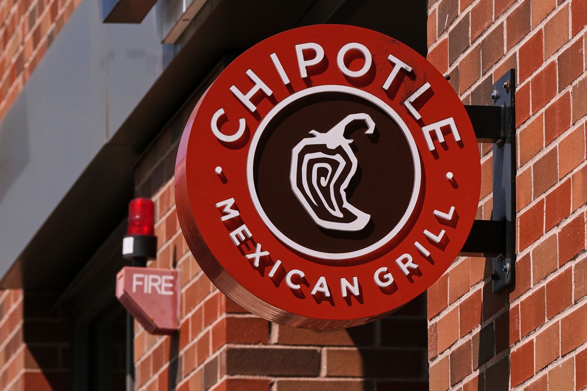 93% of jalapeno salmonella problems came from Mexican restaurants including Chipotle and Qdoba, officials say
