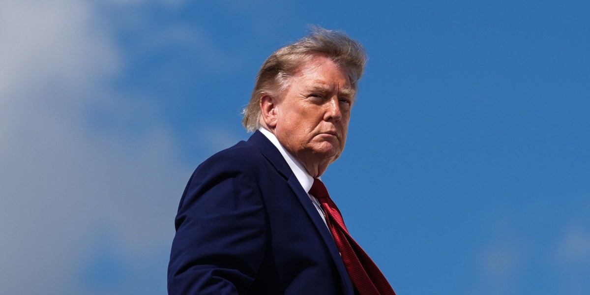 Trump embraces a political strategy of being in charge of everything but responsible for nothing when things go badly Trump embraces a political strategy of being in charge of everything but responsible for nothing when things go badly