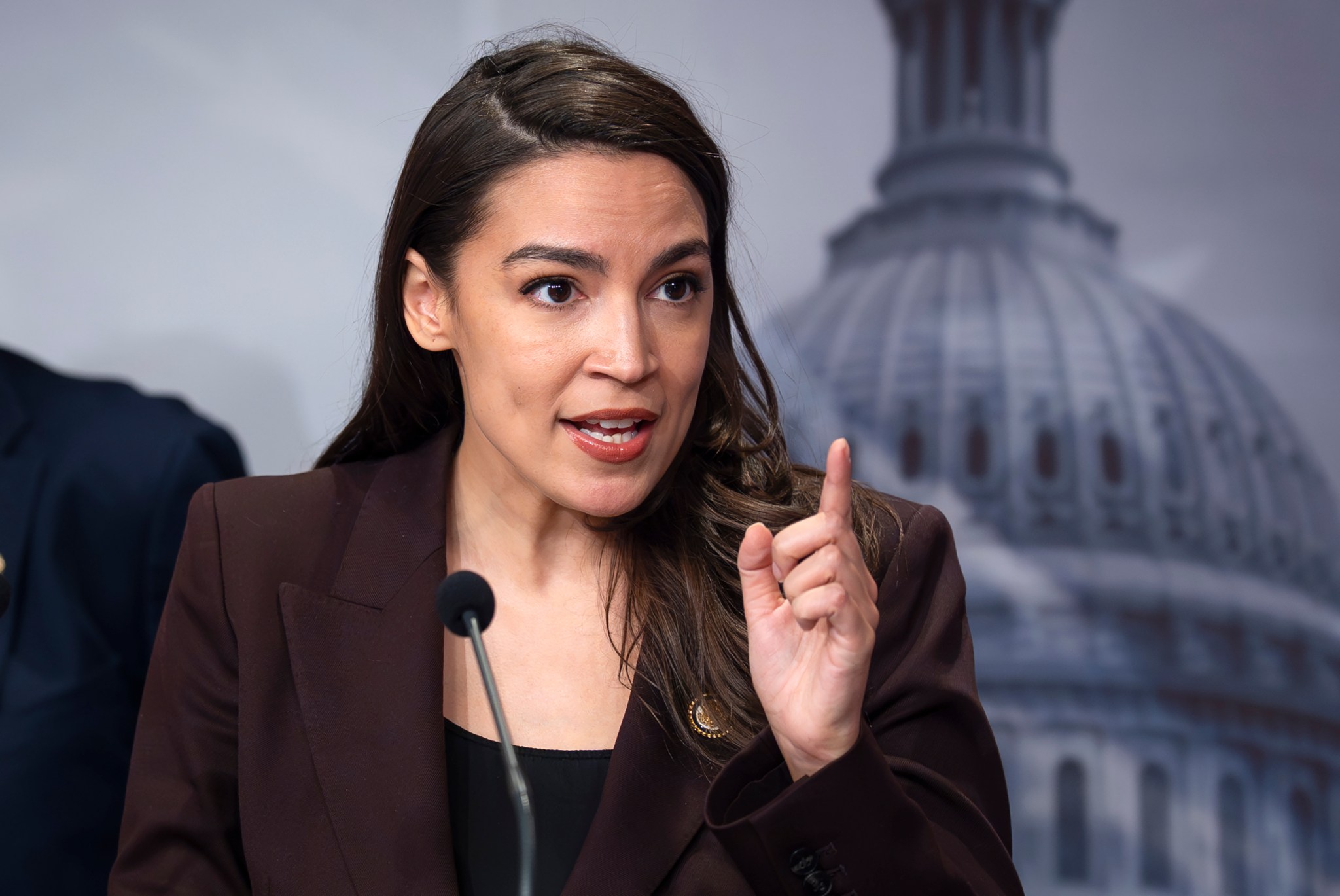 AOC’s big weekend announcement isn’t a run for president (yet) — it’s about freezing her eggs at 36 years old
