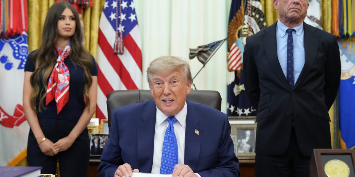 Trump wants big pharma to split kids’ vaccines. They’ll probably ignore him Trump wants big pharma to split kids’ vaccines. They’ll probably ignore him