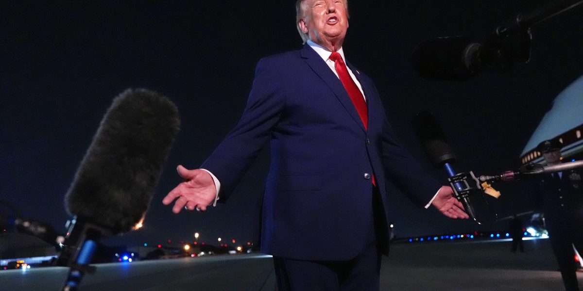 Trump Blames Military for Air Force One Subterfuge Trump Blames Military for Air Force One Subterfuge