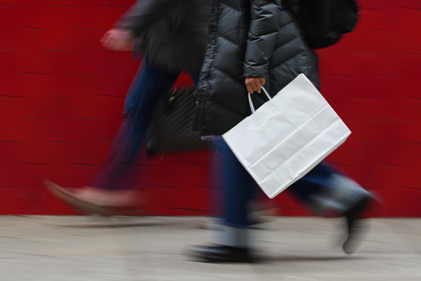 Photo of shoppers
