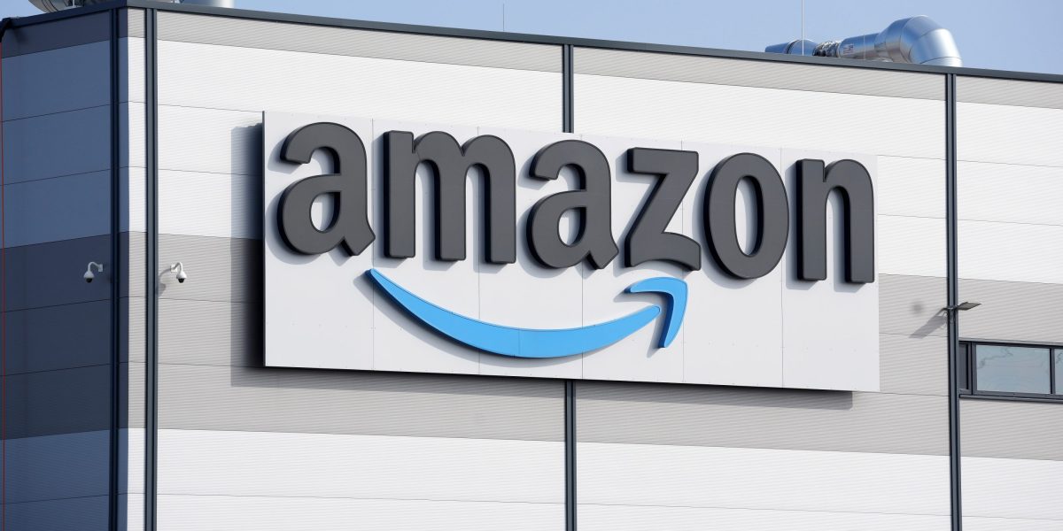 Amazon drones attack suburbs nationwide as delivery pilot expanded to nearly 500 cities | Fortune
