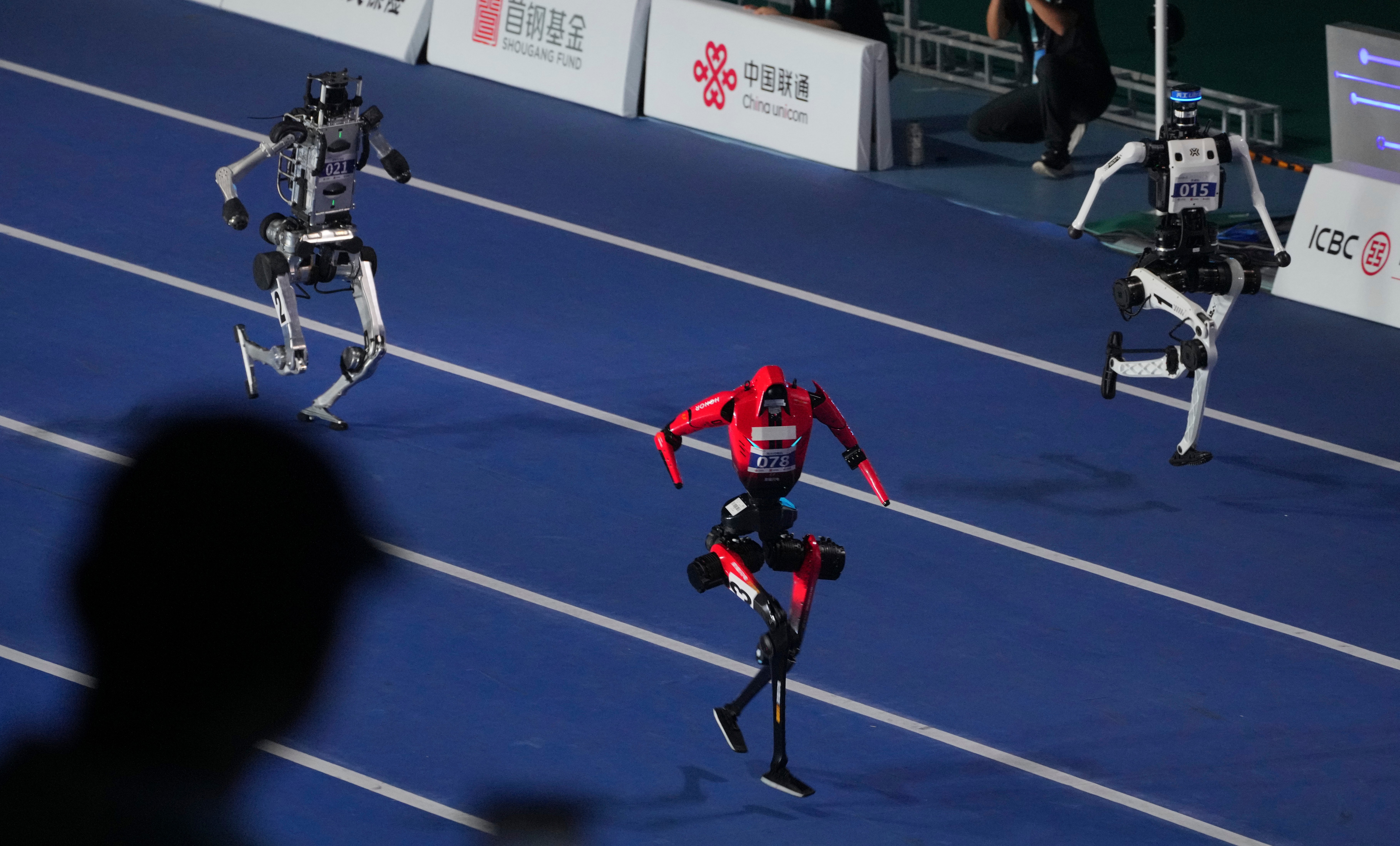Gila! Robot Humanoid China Bikin Gempar, Pecahkan Rekor Lari Usain Bolt di Ajang Ala Olimpiade!
