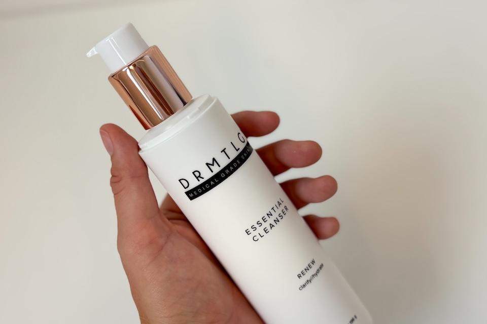 DRMTLY as best face cleanser
