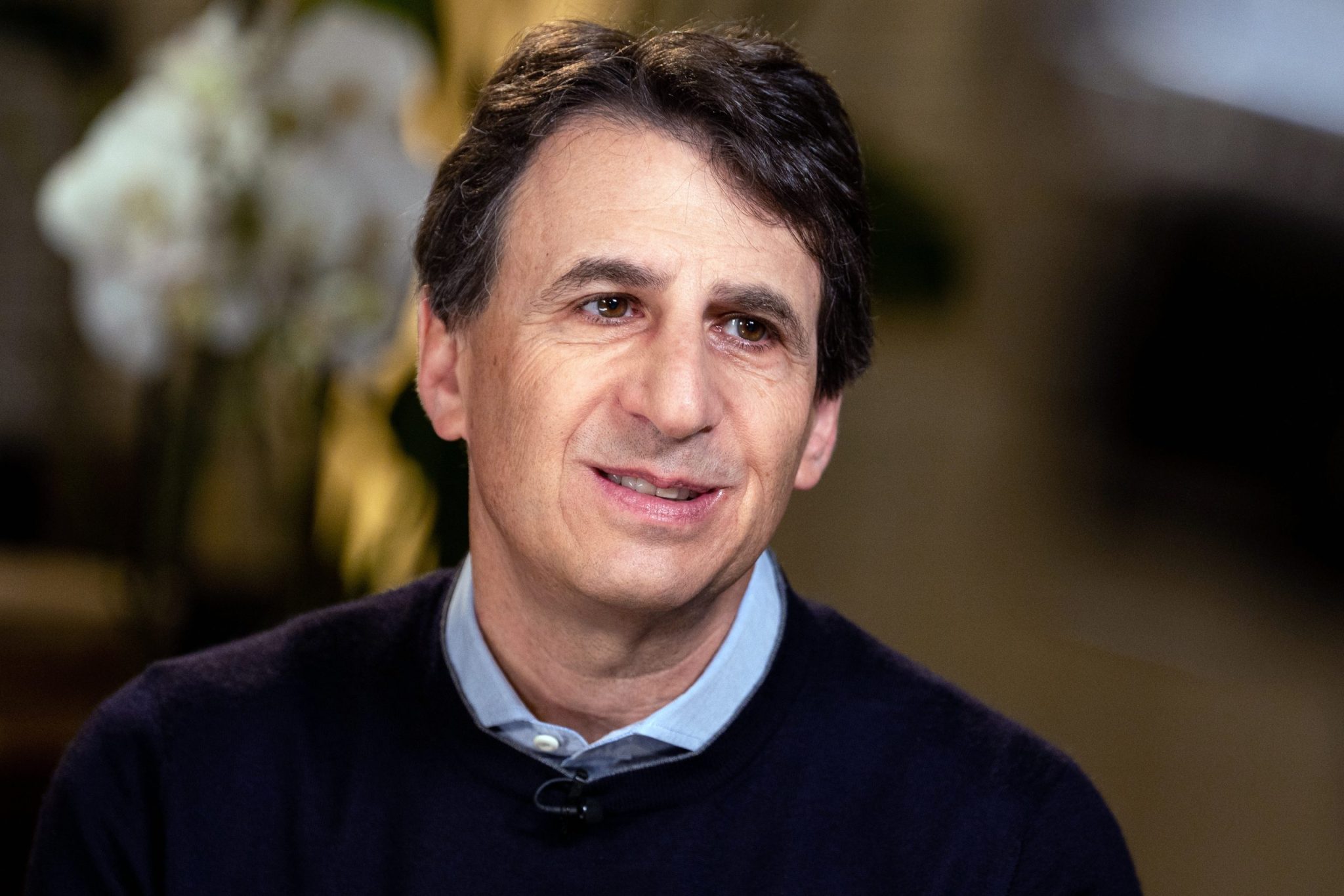 Before becoming CEO of $79 billion Wall Street giant Apollo, Marc Rowan worked at a party store, valet lot, and ‘the best kosher caterer’