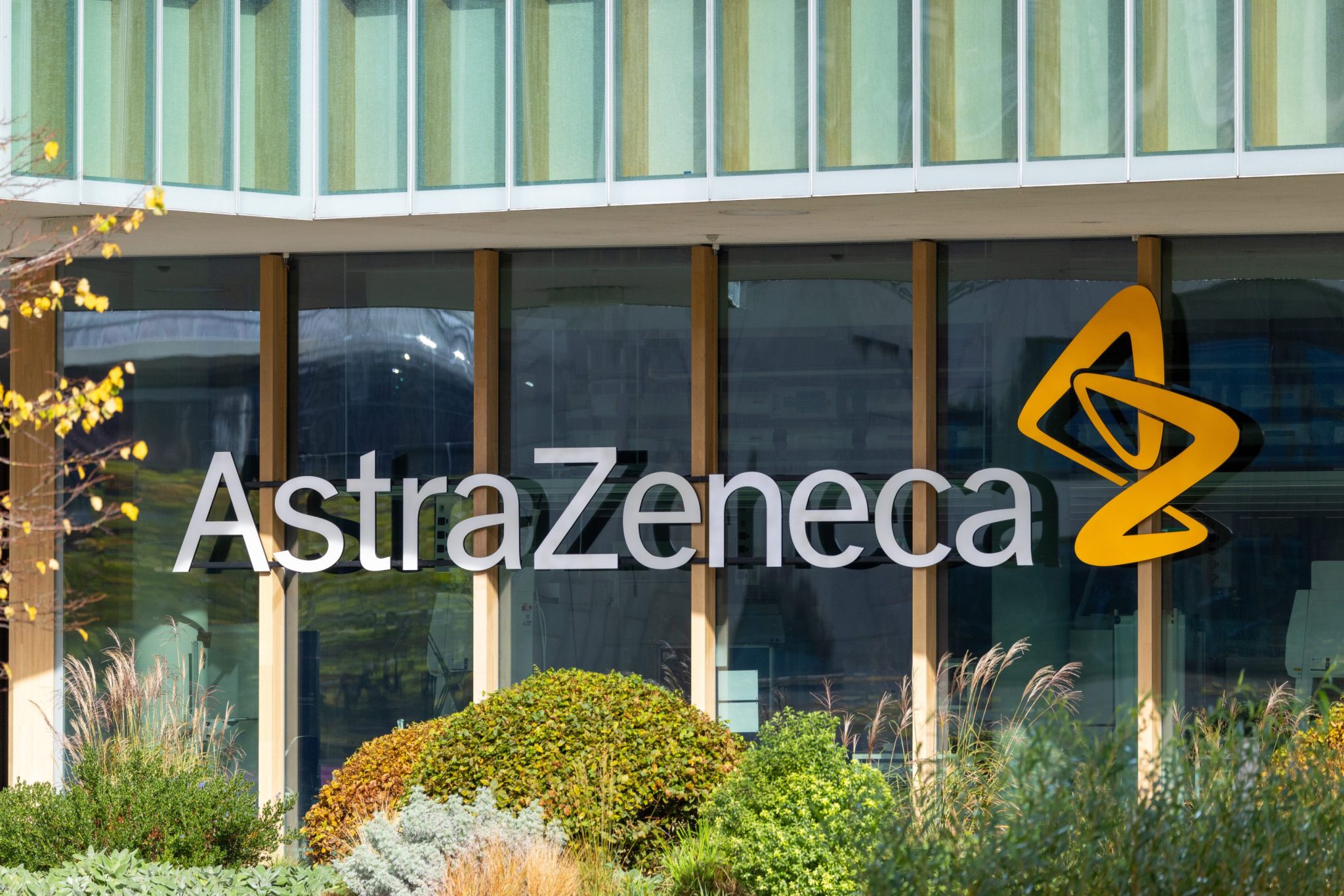 AstraZeneca said to have explored Bristol Myers merger