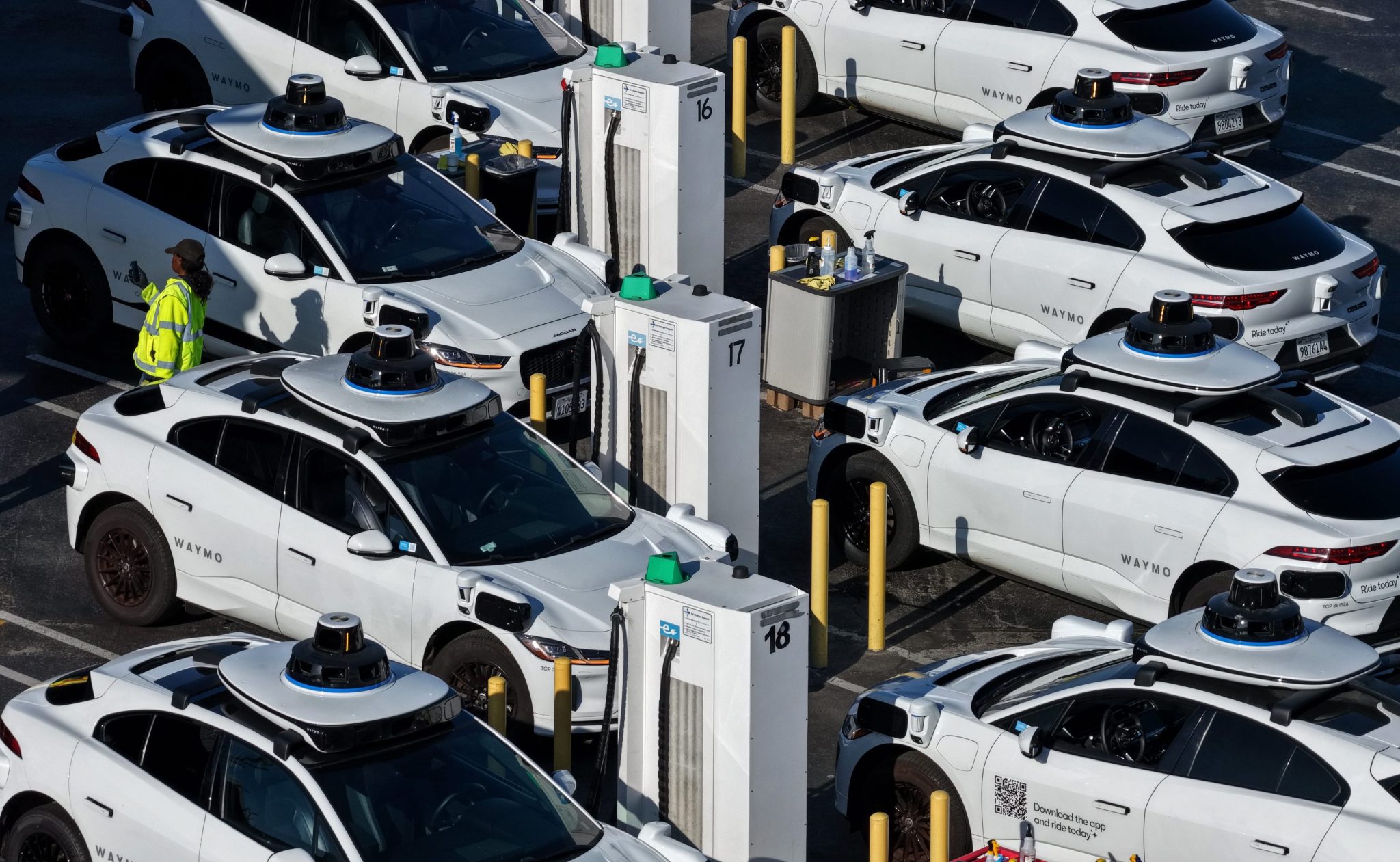 A San Francisco ‘tech prankster’ got 50 Waymos ordered onto the same street, exposing robotaxis’ cyber/airbag problem