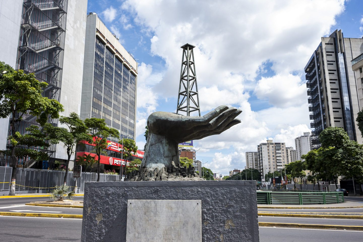 Trump amps up pressure on billionaire Sargeant to exit Venezuela