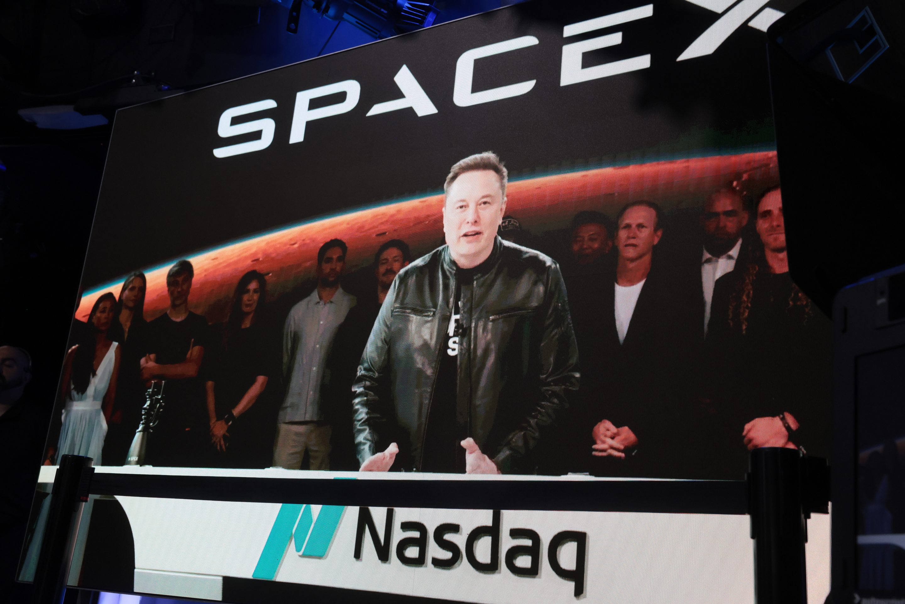 fortune.com - Alastair Marsh - Jefferies analyst calls out 'simple-minded' criticism of SpaceX's governance