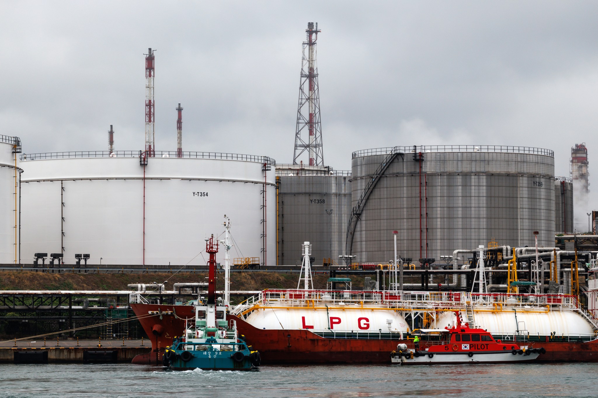 The Strait of Hormuz crisis threatened Asia’s oil and gas lifeline. Here’s how the region is rewriting its energy playbook