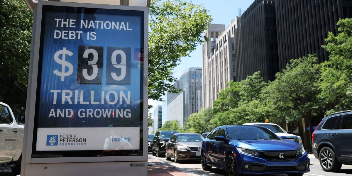 With the national debt nearing trillion, Bank of America has a warning for bond investors With the national debt nearing trillion, Bank of America has a warning for bond investors
