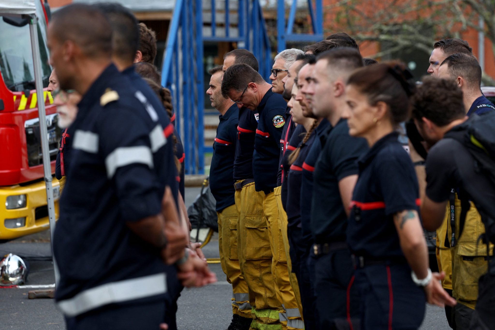 France’s largest peacetime evacuation ends — with new fires erupting elsewhere