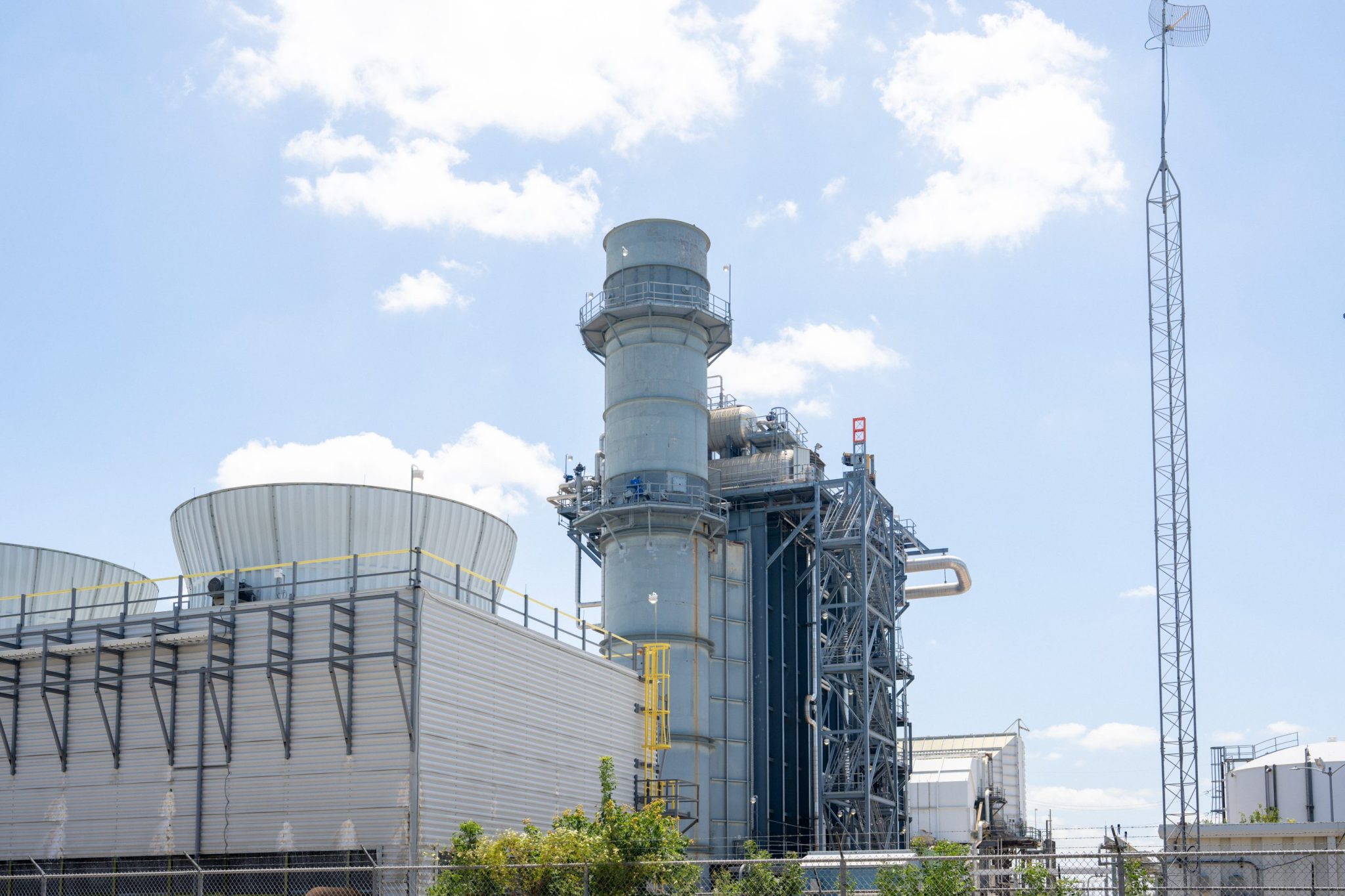 Data center gas plants to boost U.S. power emissions by 20%