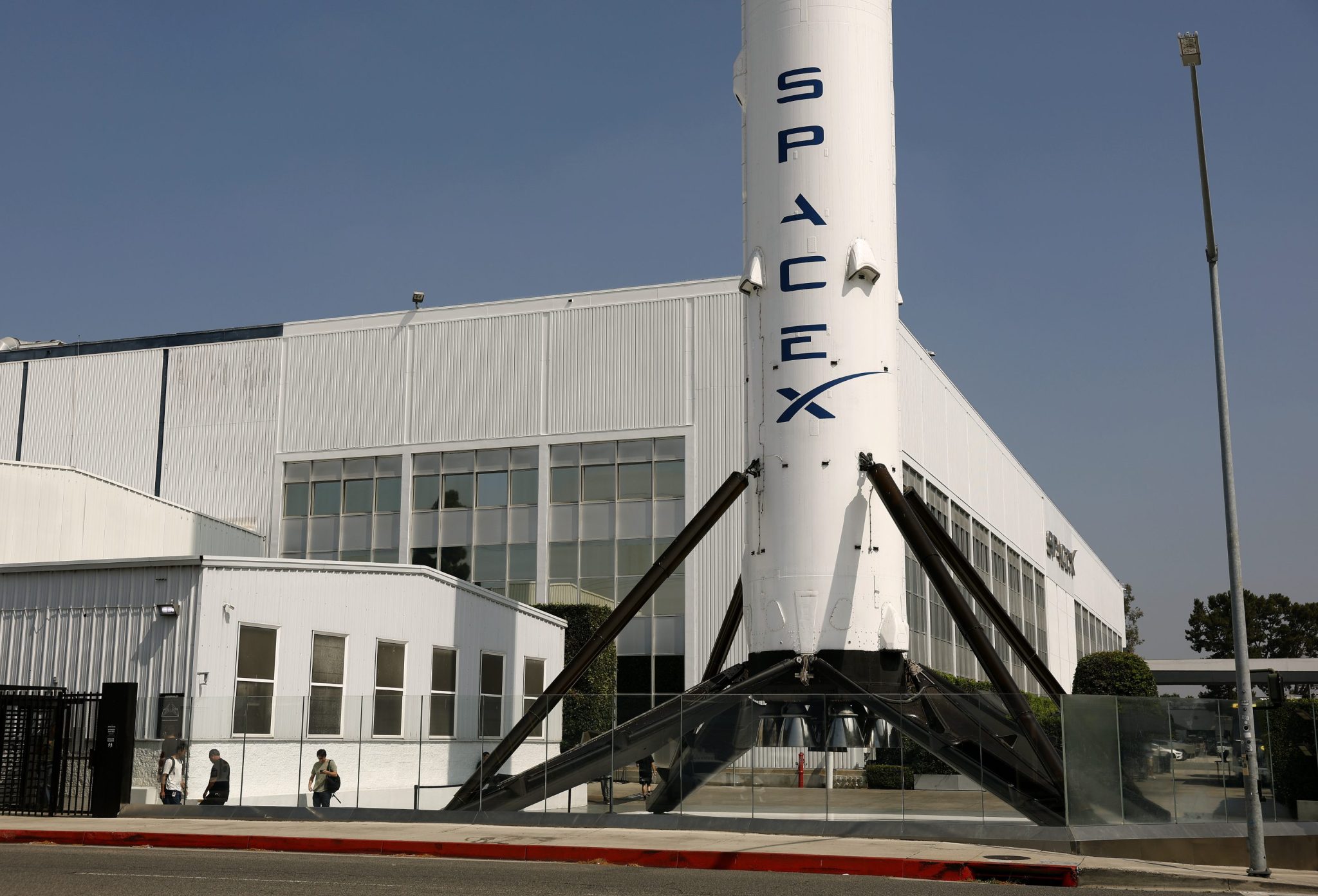 Harvard fund discloses $2.2 billion stake in Musk’s SpaceX