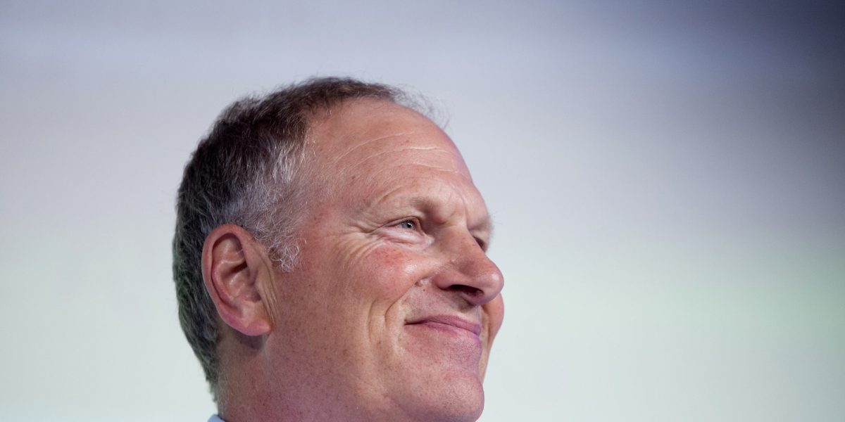 The veteran Fortune 500 CEO who turned an 80-year-old AC company into an AI darling
