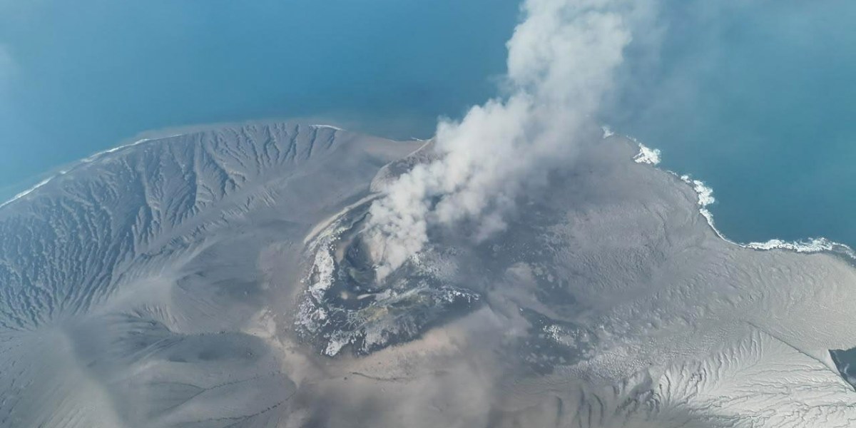 Volcanic Eruption in Indonesia Volcanic Eruption in Indonesia