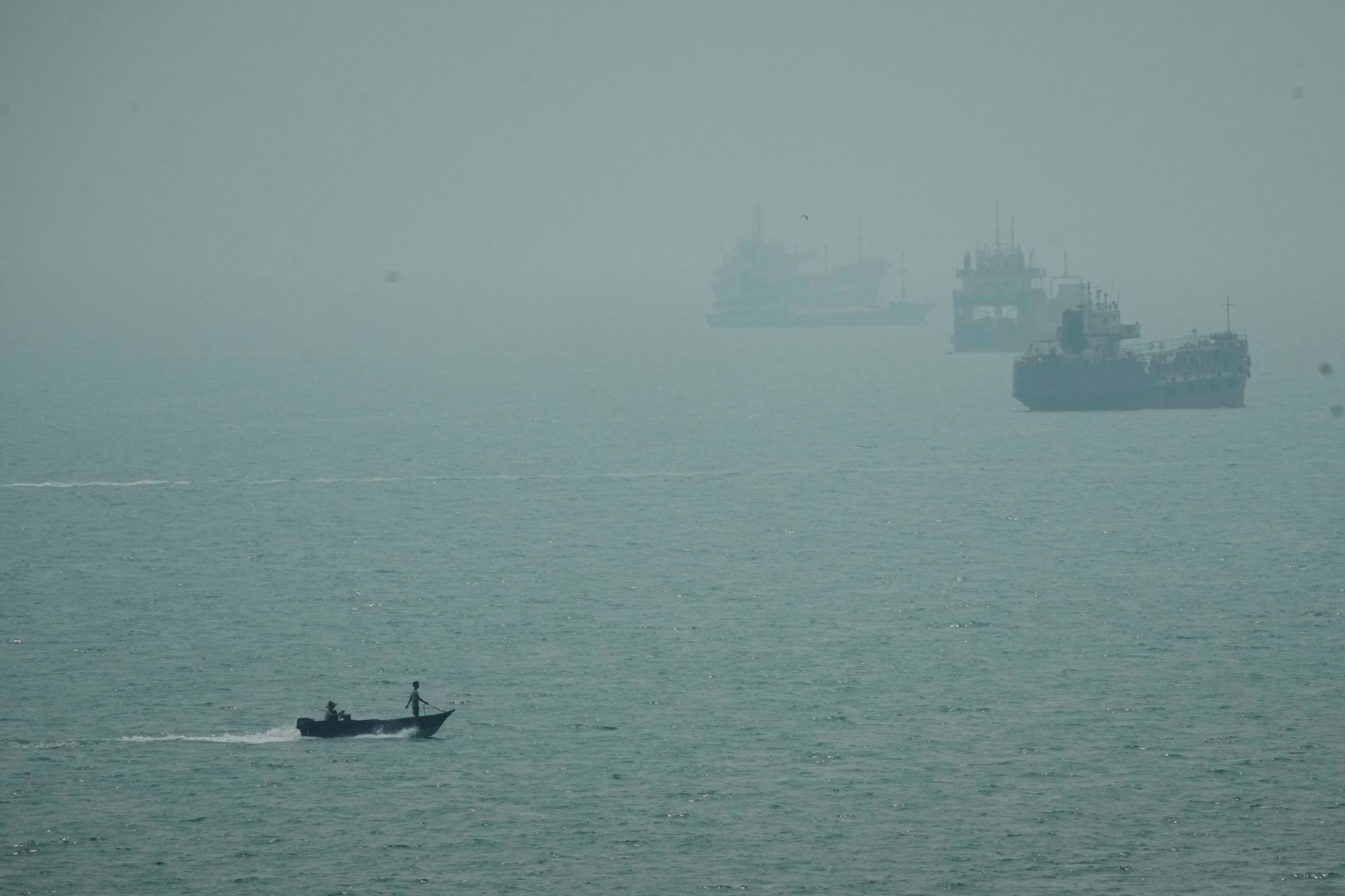 fortune.com - Samy Magdy - Oman hopes Hormuz meeting fill force Trump to 'recognize that the future of the strait will be decided by regional countries,' Iran expert says