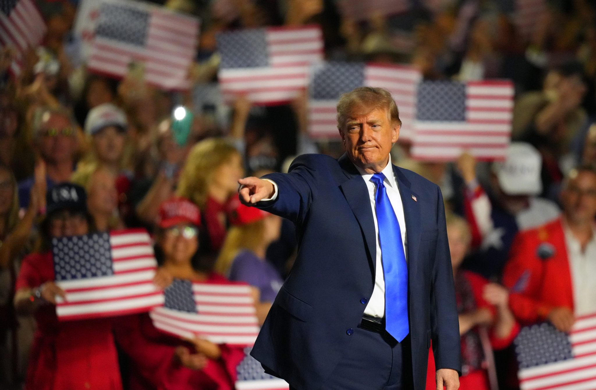 Major Republican donor balks at Trump’s $5,000 ‘bread and circus bribe’ at midterm convention